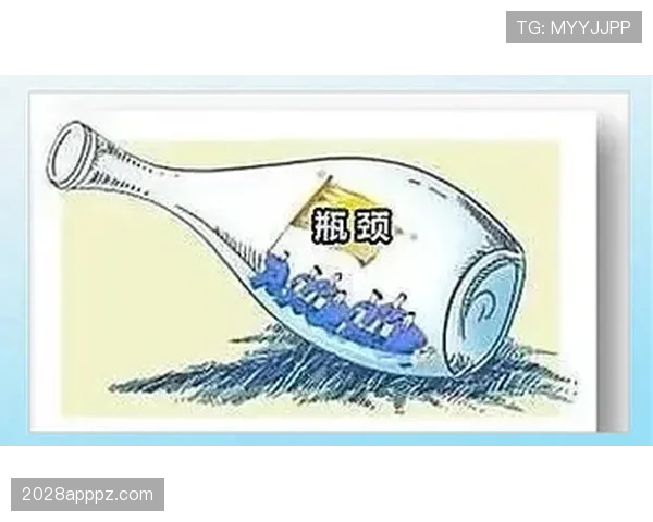 奥斯梅恩在欧冠强强对话中的表现瓶颈与突破路径